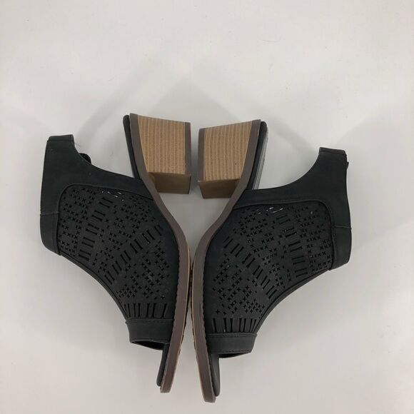 Avenue Cloudwalkers Harper Shootie Black Faux Leather Perforated Sz 8.5W - Picture 5 of 10